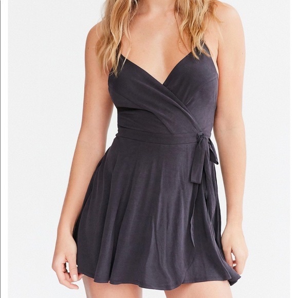 Urban Outfitters Wrap Romper - Picture 2 of 4